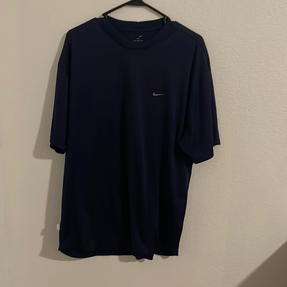 Die fit Nike Mens Tee